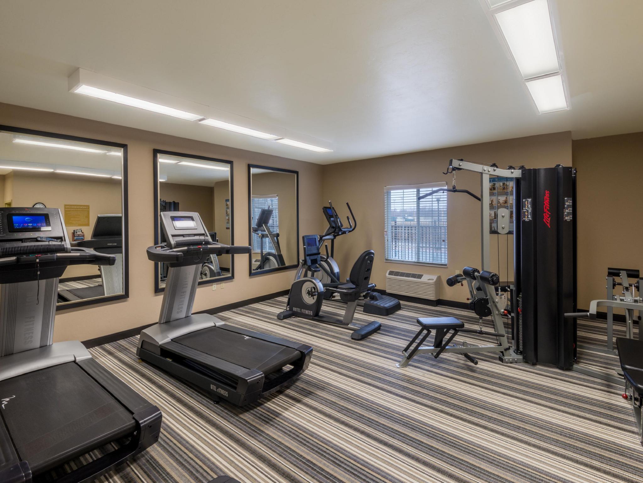 Candlewood Suites Del City By Ihg Exterior foto