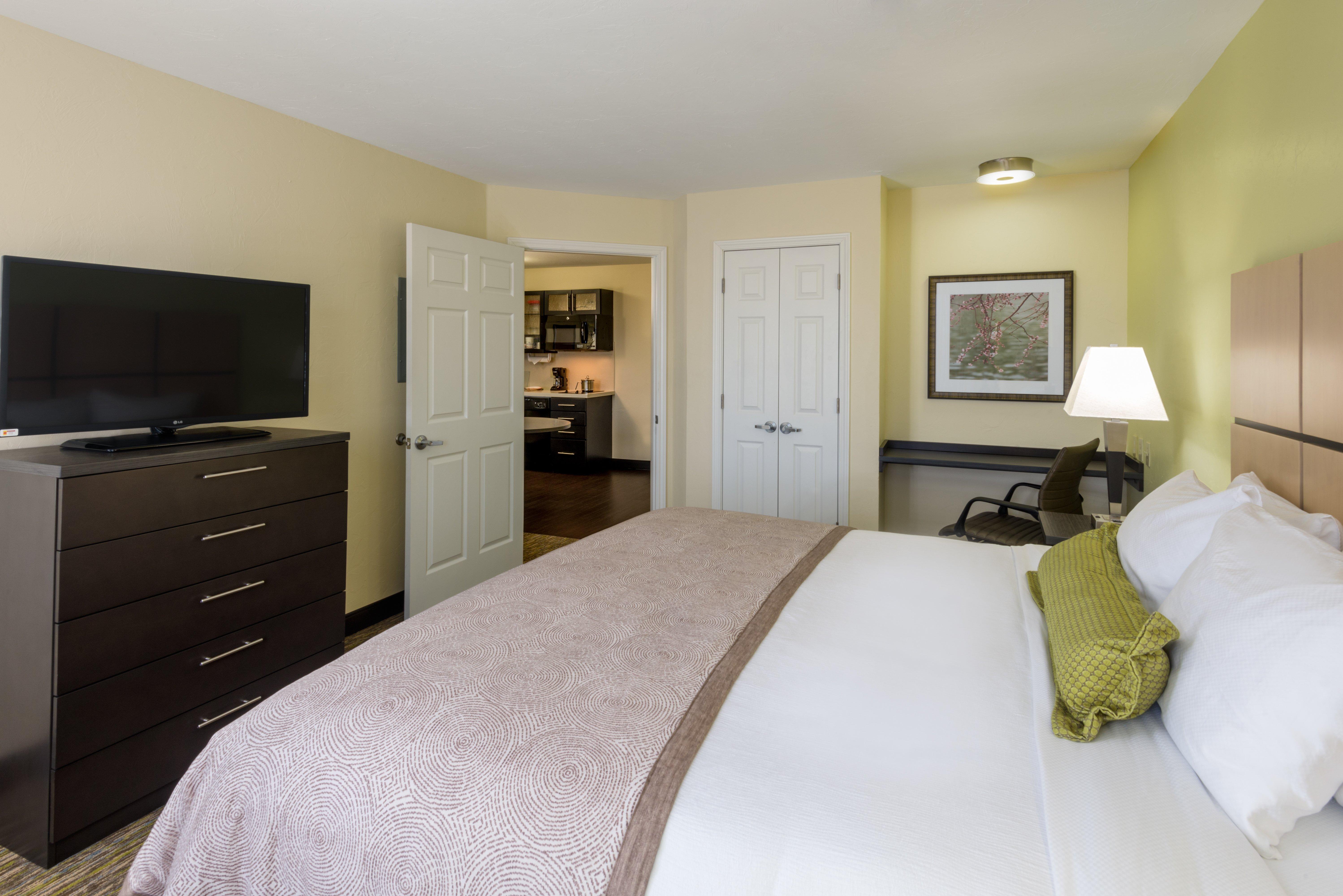Candlewood Suites Del City By Ihg Exterior foto