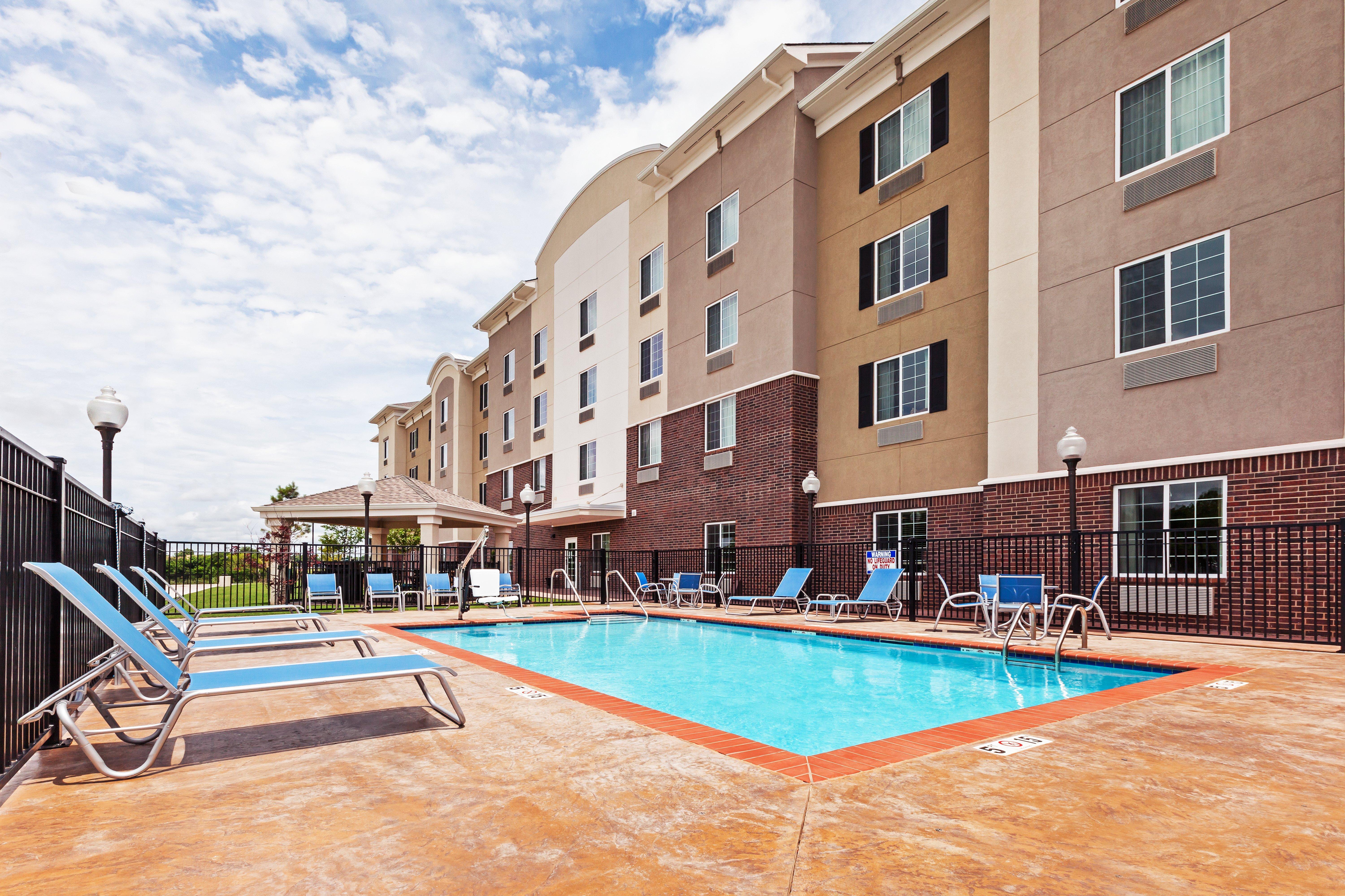 Candlewood Suites Del City By Ihg Exterior foto