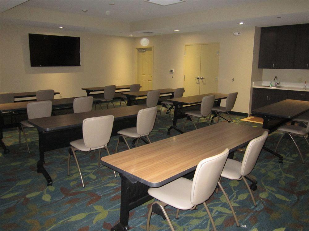 Candlewood Suites Del City By Ihg Exterior foto